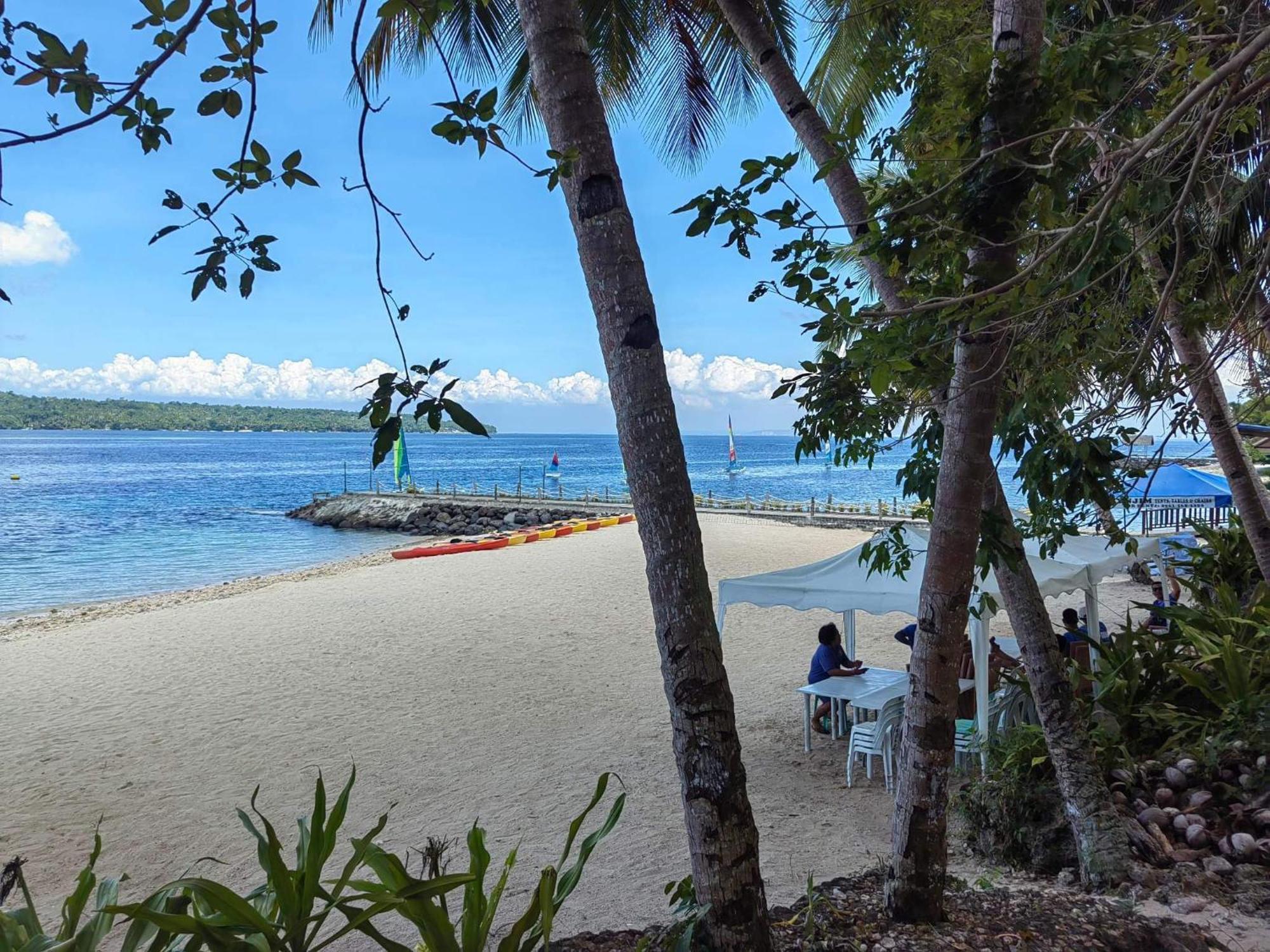 Kembali Condo Resort With Sea View Davao City Eksteriør billede